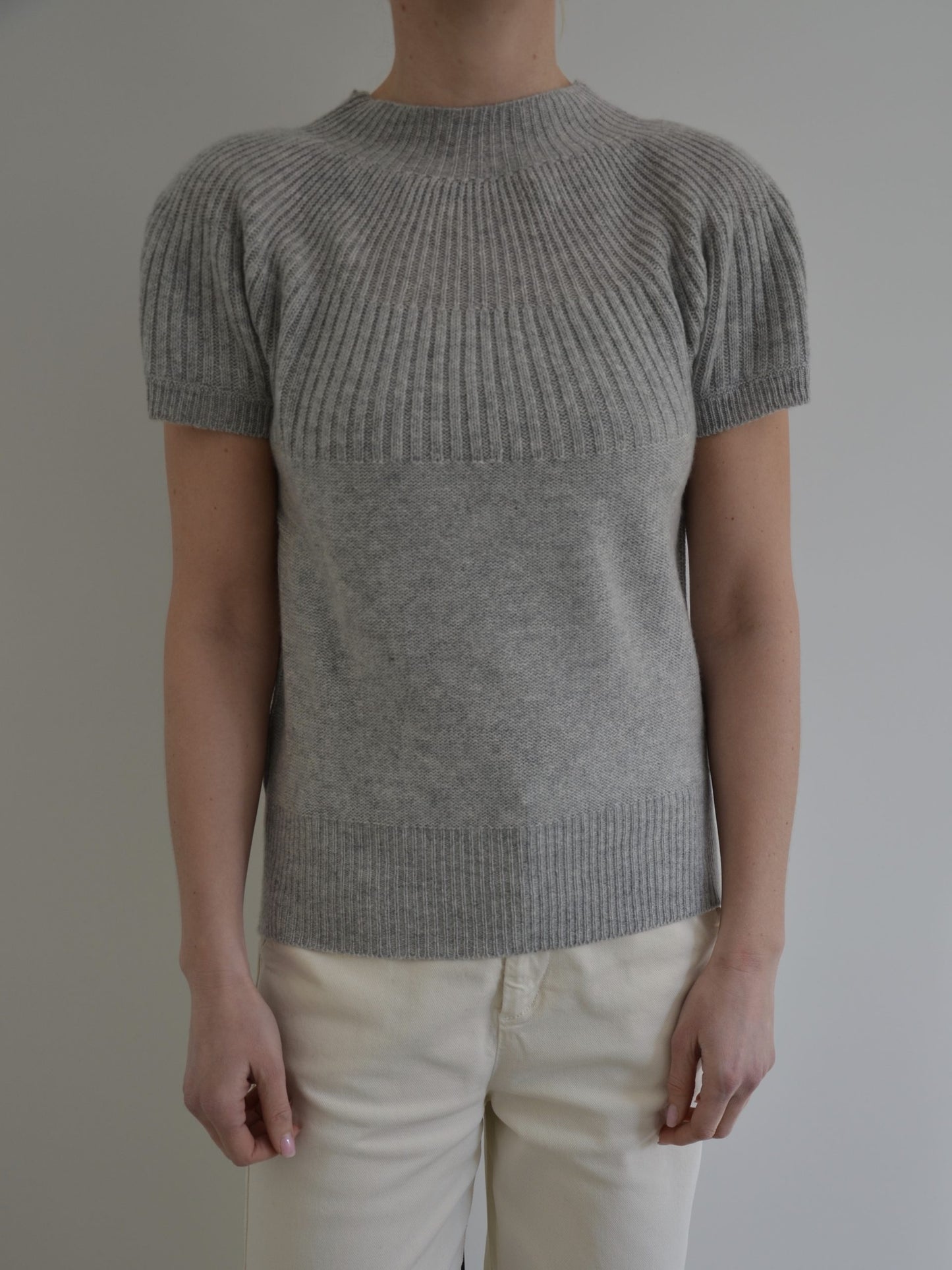 T-shirt with puff arm